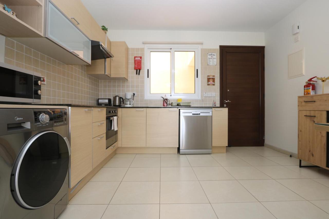Nissi 3 View Holiday 2 Bedroom Apartment Ayia Napa Exteriör bild